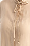 Bej-Yakası Fırfırlı Bağcıklı Uzun Gömlek