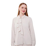 Yakası Fular Broş Detaylı Bluz