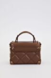 Kapitone Nakış, Zincir Örgü ve Metal Zımba Detaylı Küçük Boy Kadın El ve Omuz Çantası LV930580 Kahve