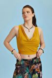 Lastikli Kolsuz Degaje Yaka Şık Crop Bluz