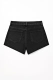 Kadın Yüksek Bel Püsküllü Paça Jean Şort