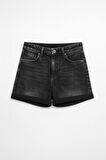 Kadın Yüksek Bel Paçası Katlı Mom Jean Şort