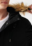 Mavi Kapüşonlu Siyah Parka 0110108-900