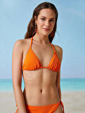 Üçgen Bikini Üstü Boyundan Bağlamalı