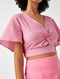 Crop Bluz V Yaka Pencere Detaylı Desenli