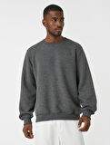 Basic Dokulu Sweatshirt Bisiklet Yaka