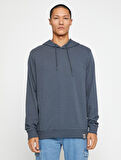 Basic Kapşonlu Sweatshirt Etiket Baskılı Uzun Kollu