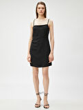 Askılı Mini Elbise Kare Yaka
