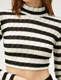 Crop Tişört Uzun Kollu Dik Yaka