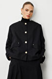 Mizalle Siyah Yuvarlak Yaka Gold Düğmeli Oversize Ceket