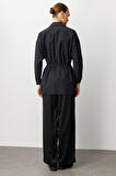 Mizalle Beli İp Büzgülü Siyah Paraşüt Trençkot Tunik