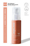 Leke Karşıtı Ton Eşitleyen Spf 50 Pembe Renkli Güneş Kremi Glutatyon, Hyaluronik Asit Etkili 60 ml