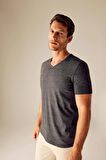 DeFacto Slim Fit V Yaka Basic Pamuklu Tişört M7669AZ23SPAR163