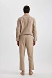 DeFacto Yazlık Jogger Pantolon Regular Fit Normal Kesim Keten Görünümlü Düz Paça Pamuklu Cepli B4138AX24SPBG773
