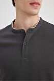 DeFacto Slim Fit Dar Kesim Dik Yaka Kısa Kollu Waffle Polo Tişört Z4262AZ24SMAR15