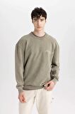DeFacto Comfort Regular Fit Rahat Kalıp Bisiklet Yaka Sırt Baskılı Sweatshirt C1665AX24SPKH262