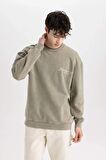 DeFacto Comfort Regular Fit Rahat Kalıp Bisiklet Yaka Sırt Baskılı Sweatshirt C1665AX24SPKH262