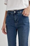 DeFacto Crop Flare Fit Normal Bel Paça Ucu Kesik Bilek Boy Jean Pantolon C1893AX24SMNM39