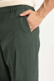 DeFacto Yazlık Pantolon Relax Fit Rahat Kesim Kargo Cepli Beli Paçası Lastikli B4519AX24SPGN542