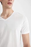 DeFacto %100 Pamuk Slim Fit Dar Kesim V Yaka Basic Düz Kısa Kollu Beyaz Tişört M7668AZ24SPWT34