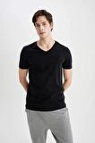 DeFacto %100 Pamuk Slim Fit Dar Kesim V Yaka Basic Düz Kısa Kollu Siyah Tişört M7668AZ24SPBK81