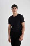DeFacto Slim Fit Dar Kesim Bisiklet Yaka Kısa Kollu Basic Düz Siyah Tişört M6608AZ24SPBK81