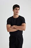 DeFacto Slim Fit Dar Kesim Bisiklet Yaka Kısa Kollu Basic Düz Siyah Tişört M6608AZ24SPBK81