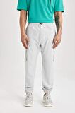 DeFactoFit Sporcu Jogger Eşofman Altı Standart Fit Kargo Cepli Dokuma Beli Paçası Lastikli C0043AX24SPBG143