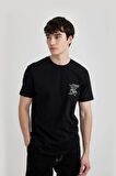 DeFacto Slim Fit Dar Kesim Bisiklet Yaka Baskılı Kısa Kollu Tişört C2132AX24SMBK81