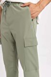DeFactoFit Sporcu Jogger Eşofman Altı Standart Fit Dokuma Kargo Cepli Lastikli Paça C1883AX23WNKH109
