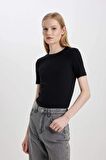 Slim Fit Bisiklet Yaka Kısa Kollu Tişört