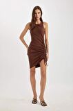 DeFacto Bodycon Yuvarlak Yaka Fitilli Kaşkorse Kolsuz Midi Elbise B9613AX24SMBN316