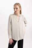 DeFacto Regular Fit Apaş Yaka Saten Uzun Kollu Bluz C3217AX24SPBG778