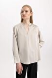 DeFacto Regular Fit Apaş Yaka Saten Uzun Kollu Bluz C3217AX24SPBG778