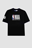 Erkek Çocuk NBA Wordmark Oversize Fit Bisiklet Yaka Kısa Kollu Tişört