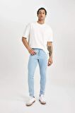 DeFacto Super Skinny Fit En Dar Kalıp Normal Bel Ekstra Dar Paça Jean Pantolon A6942AX24SPNM39