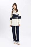 DeFacto Regular Fit Polo Yaka Baskılı Uzun Kollu Tesettür Sweatshirt Tunik C3850AX24SPER109