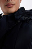 Slim Fit Dar Kesim Kapüşonlu Astarlı Parka