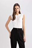 DeFacto Slim Fit Dar Kesim Bisiklet Yaka Vücuda Oturan Kolsuz Çıtçıtlı Body C6252AX24SPER105