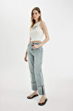 DeFacto Straight Fit Yüksek Bel Katlamalı Paça Bilek Boy Jean Yıkamalı Pantolon D0327AX24HSNM85