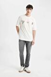 DeFacto Comfort Regular Fit Rahat Kalıp Bisiklet Yaka Sırt Baskılı Kısa Kollu Tişört C2243AX24SMER105