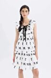 DeFacto Lug Von Siga x DeFacto Bodycon V Yaka Desenli Brode Kolsız Mini Elbise B2343AX24SMWT34