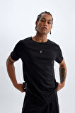 DeFactoFit Slim Fit Dar Kesim Bisiklet Yaka Baskılı Sporcu Kısa Kollu Tişört V2887AZ24AUBK81