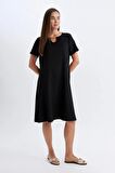 DeFacto 	Regular Fit Apaş Yaka Basic Düz Bürümcük Kısa Kollu Midi Elbise D3834AX24SMBK81