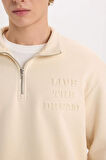 DeFacto Comfort Regular Fit Rahat Kalıp Dik Yaka Fermuarlı Baskılı Sweatshirt B0254AX24AUBG700