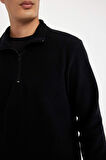 DeFacto Siyah Tüylenme Yapmayan Soğuk Geçirmez Regular Fit Dik Yaka Fermuarlı Polar Sweatshirt Y3996AZNSBK81