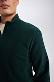 DeFacto Yeşil Tüylenme Yapmayan Soğuk Geçirmez  Regular Fit Dik Yaka Fermuarlı Polar Sweatshirt Y3996AZNSGN245