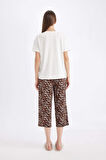 DeFacto Pijama Takımı Regular Fit Leopar Desenli Kısa Kollu Üst Kapri Altı-Fall in Love D4879AX24HSBK81
