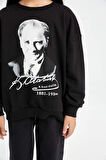 DeFacto Kız Çocuk Oversize Geniş Kalıp Bisiklet Yaka Atatürk Baskılı Sweatshirt D4187A824WNBK81