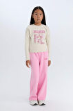 DeFacto Kız Çocuk Cropped Fit Bisiklet Yaka Baskılı Fitilli Kaşkorse Uzun Kollu Tişört D3430A824WNBG734